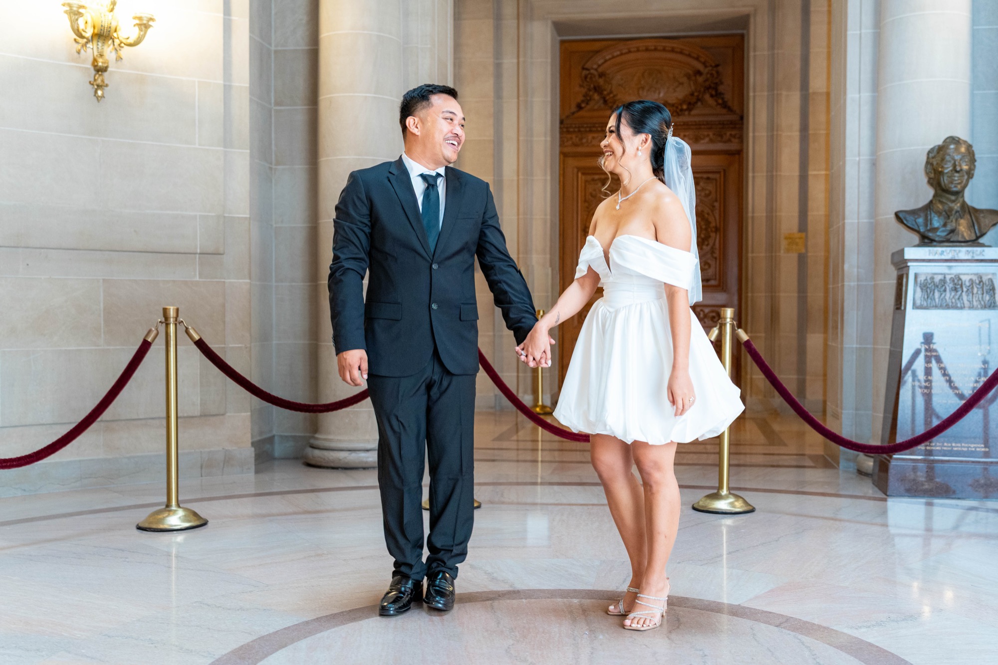 San Francisco City Hall wedding photo