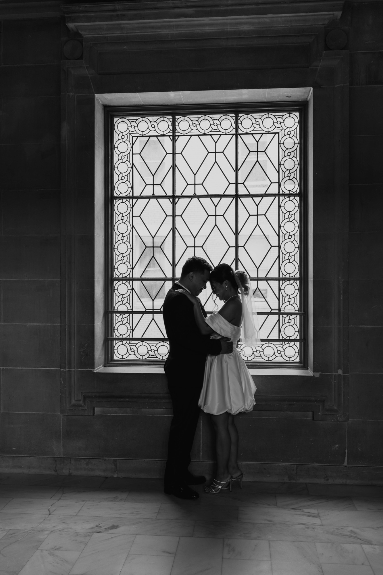 San Francisco City Hall wedding photo