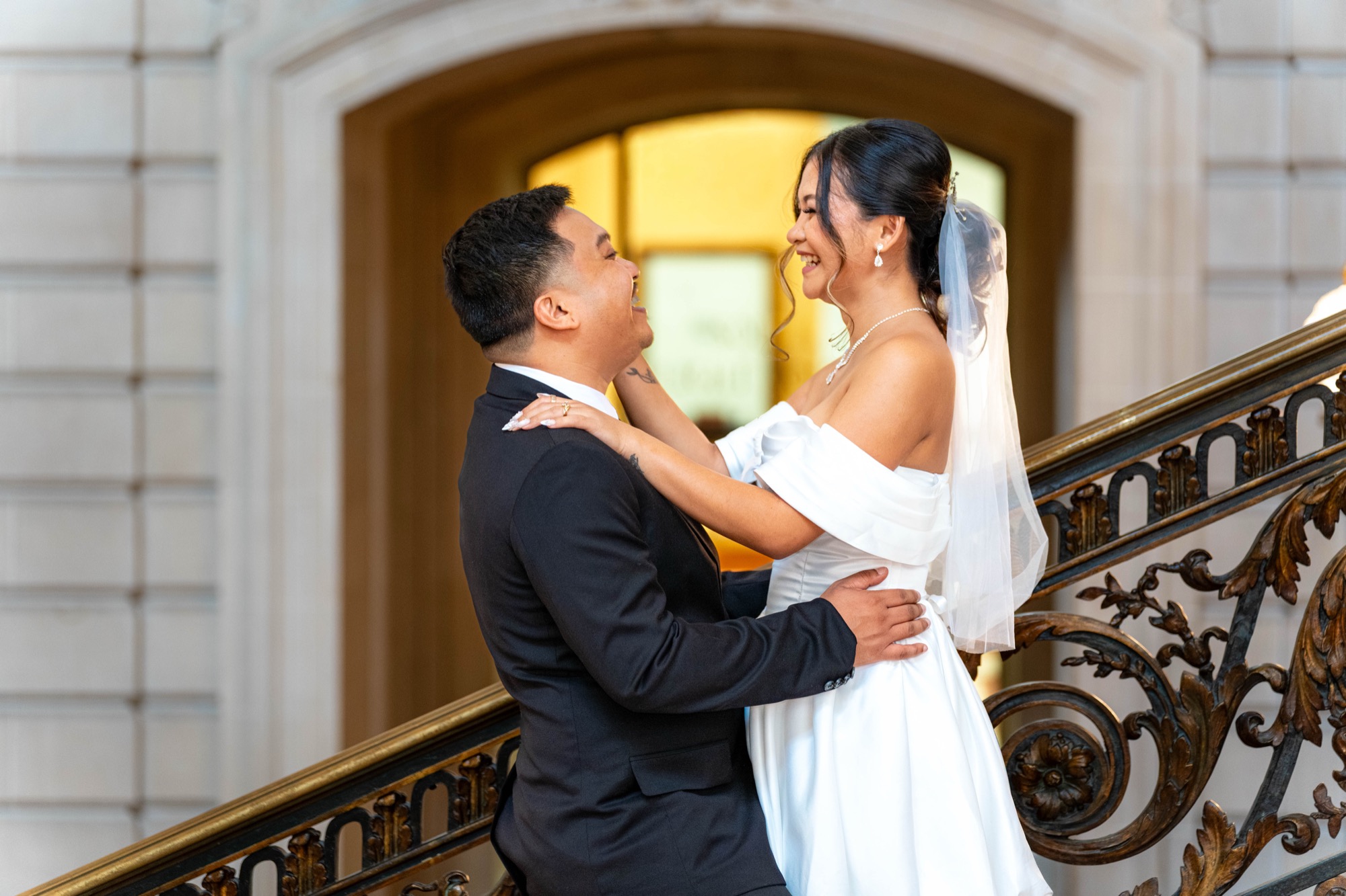 San Francisco City Hall wedding photo